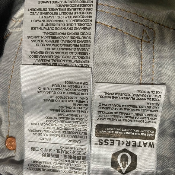 Levi’s 501 Black Denim Jeans Men’s 36x30 Button Fly Straight Leg Classic Vintage - Picture 4 of 10